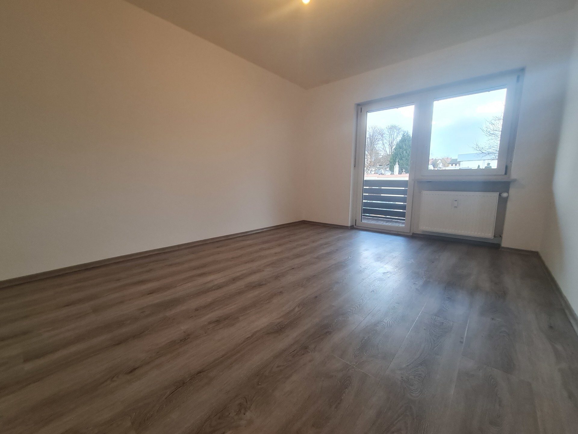 Immobilienangebot - Regen - Alle - Besser als Sparbuch - Grundbuch! Top saniertes MFH (4 WE) für Kapitalanleger o. Eigennutzer, 1a Lage