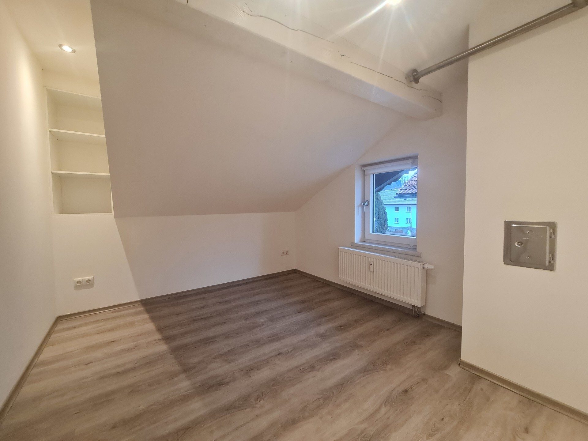 Immobilienangebot - Regen - Alle - Besser als Sparbuch - Grundbuch! Top saniertes MFH (4 WE) für Kapitalanleger o. Eigennutzer, 1a Lage
