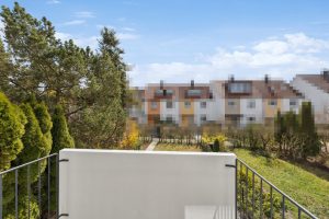 Immobilienangebot - Nürnberg - Alle - Top-gepflegtes Reihenhaus mit Dachstudio, Balkon 
und Garage in ruhiger Wohnlage. Sofort bezugsfrei!

Nürnberg-Langwasser