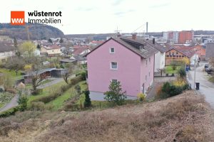 Immobilienangebot - Deggendorf / Deggenau - Alle - FÜR EIGENNUTZER ODER KAPITALANLEGER! GEPFLEGTES DREIFAMILIENHAUS IN RUHIGER LAGE DEGGENDORF/DEGGENAU