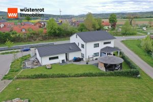 Immobilienangebot - Kirchroth - Alle - Energieeffizient & modern Wohnen! Neuwertiges EFH mit Doppelgarage und schönen Garten in Kirchroth