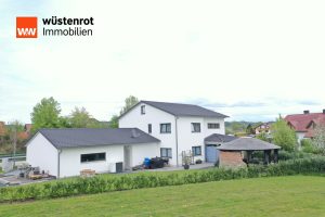 Immobilienangebot - Kirchroth - Alle - Energieeffizient & modern Wohnen! Neuwertiges EFH mit Doppelgarage und schönen Garten in Kirchroth