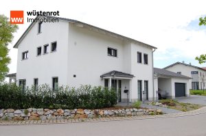 Immobilienangebot - Kirchroth - Alle - Energieeffizient & modern Wohnen! Neuwertiges EFH mit Doppelgarage und schönen Garten in Kirchroth
