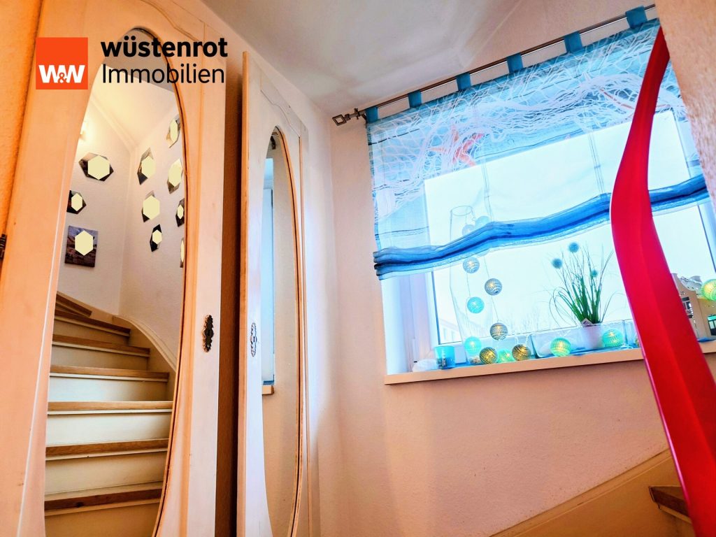 Immobilienangebot - Braunschweig-Hondelage - Alle - 3 Zimmer hat dieses hübsche Häuschen mit Nordseeflair zu bieten. Es ist saniert und modernisiert!
