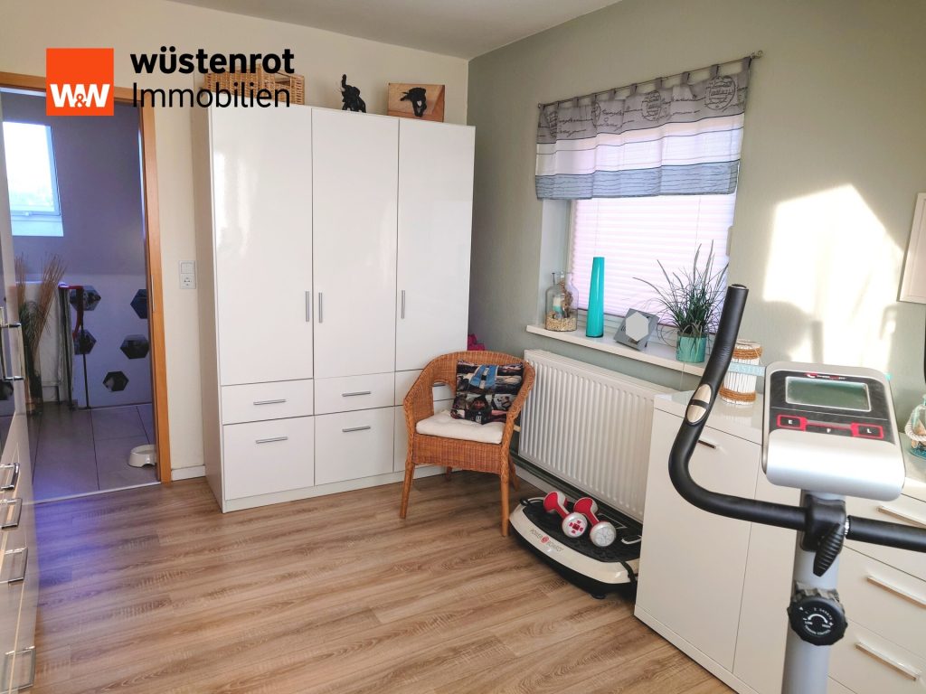 Immobilienangebot - Braunschweig-Hondelage - Alle - 3 Zimmer hat dieses hübsche Häuschen mit Nordseeflair zu bieten. Es ist saniert und modernisiert!