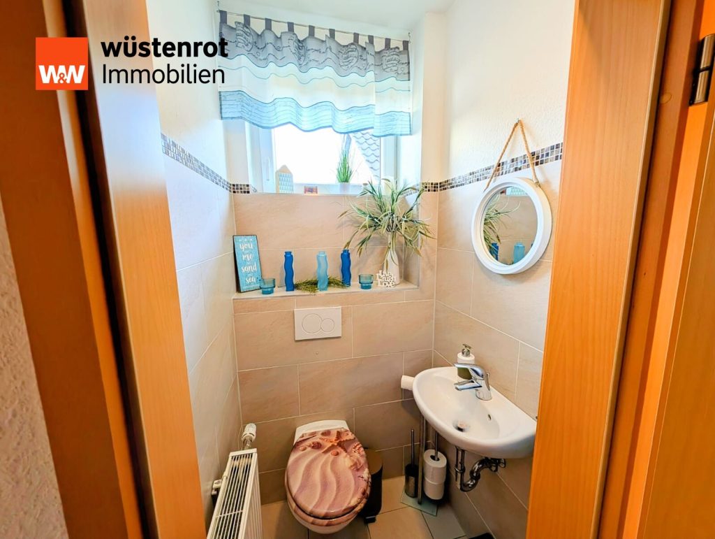 Immobilienangebot - Braunschweig-Hondelage - Alle - 3 Zimmer hat dieses hübsche Häuschen mit Nordseeflair zu bieten. Es ist saniert und modernisiert!
