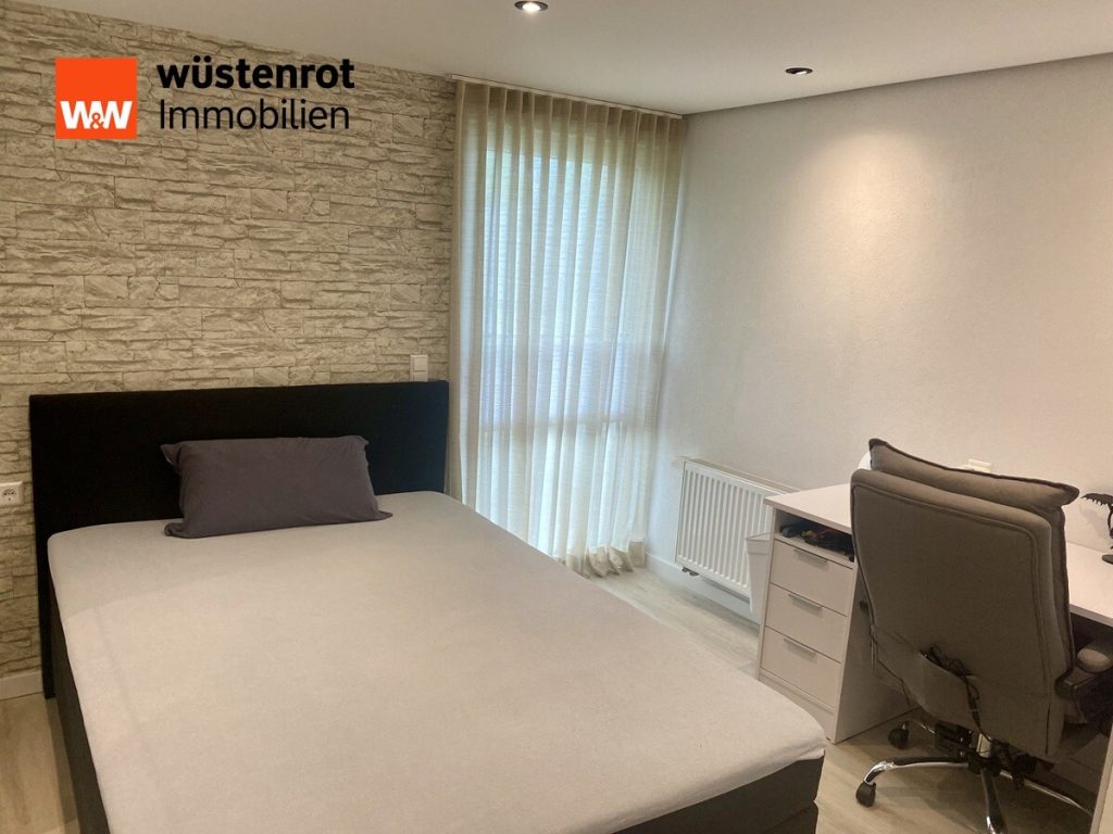 Immobilienangebot - Lörrach - Alle - Liebevoll saniertes 5-Zimmer-Reihenmittelhaus in Lörrach-Stetten in direkter Grenznähe zur Schweiz
