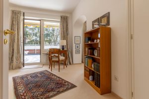 Immobilienangebot - München - Alle - Großzügige Dachterassenwohnung mit 5 Zimmern in TOP Lage! 2 TG-Stellplätze und Aufzug vorhanden.