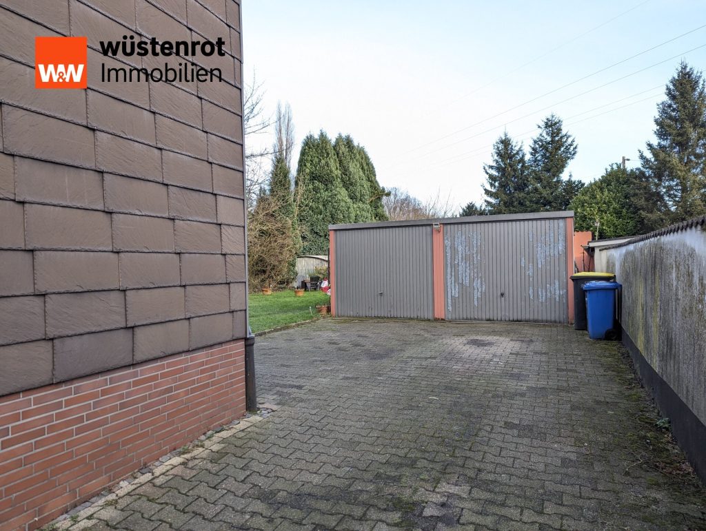 Immobilienangebot - Essen - Alle - Attraktives 4-Familienhaus mit flexibler Nutzung – Hauptwohnung auf Wunsch frei verfügbar!