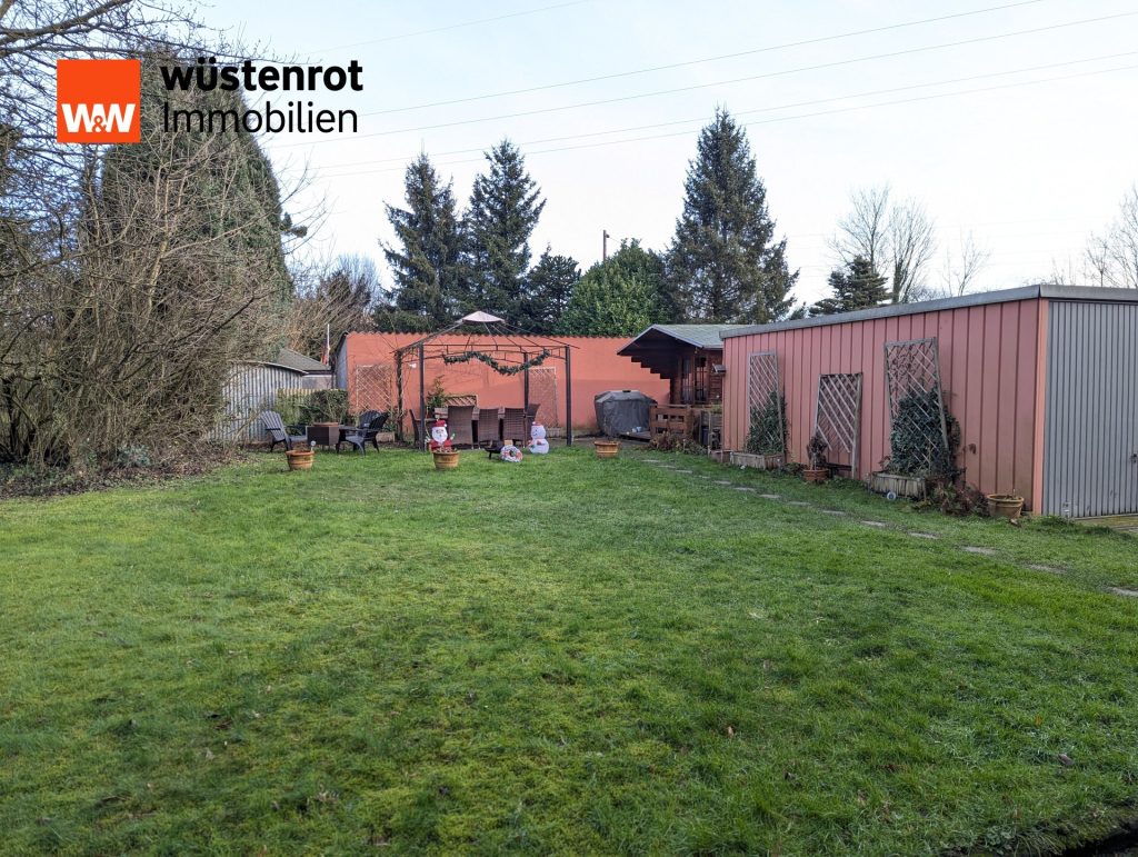 Immobilienangebot - Essen - Alle - Attraktives 4-Familienhaus mit flexibler Nutzung – Hauptwohnung auf Wunsch frei verfügbar!