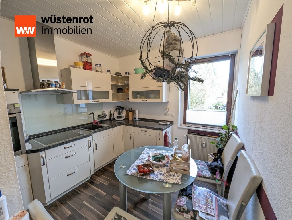 Immobilienangebot - Essen - Alle - Attraktives 4-Familienhaus mit flexibler Nutzung – Hauptwohnung auf Wunsch frei verfügbar!