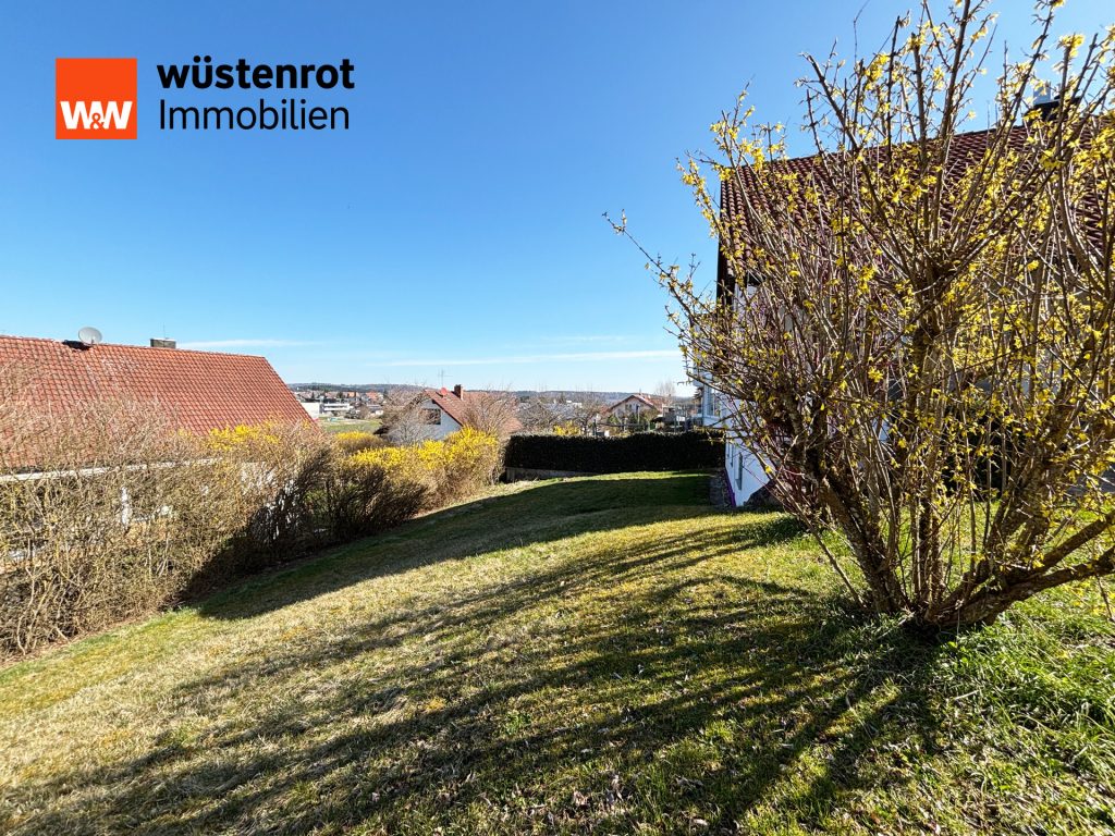 Immobilienangebot - Emmingen-Liptingen / Emmingen - Alle - Heimkommen & Durchatmen. 5 Zimmer auf 115 m². Familienidylle mit großem Garten, Keller und Garage.