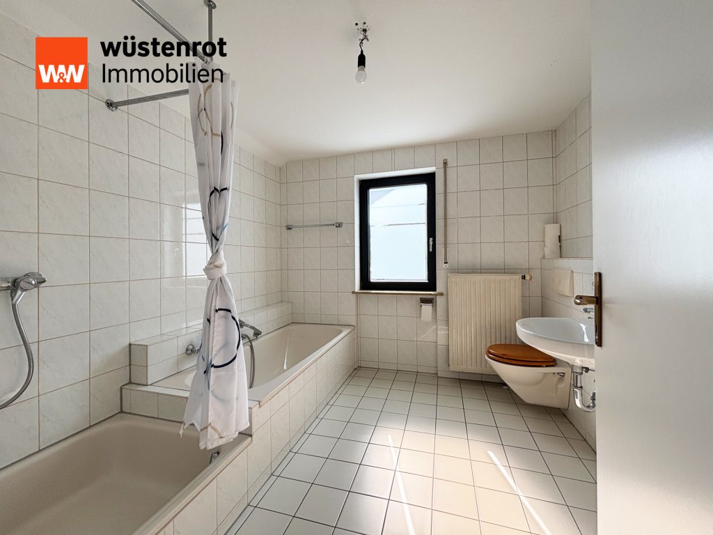Immobilienangebot - Emmingen-Liptingen / Emmingen - Alle - Heimkommen & Durchatmen. 5 Zimmer auf 115 m². Familienidylle mit großem Garten, Keller und Garage.