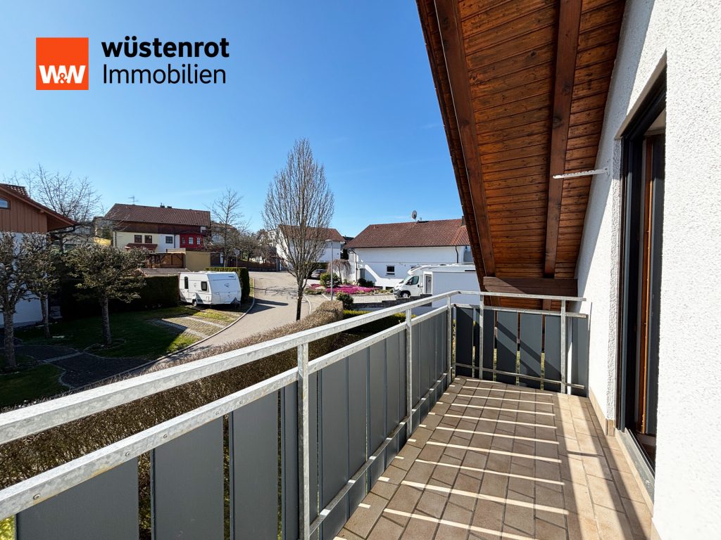 Immobilienangebot - Emmingen-Liptingen / Emmingen - Alle - Heimkommen & Durchatmen. 5 Zimmer auf 115 m². Familienidylle mit großem Garten, Keller und Garage.