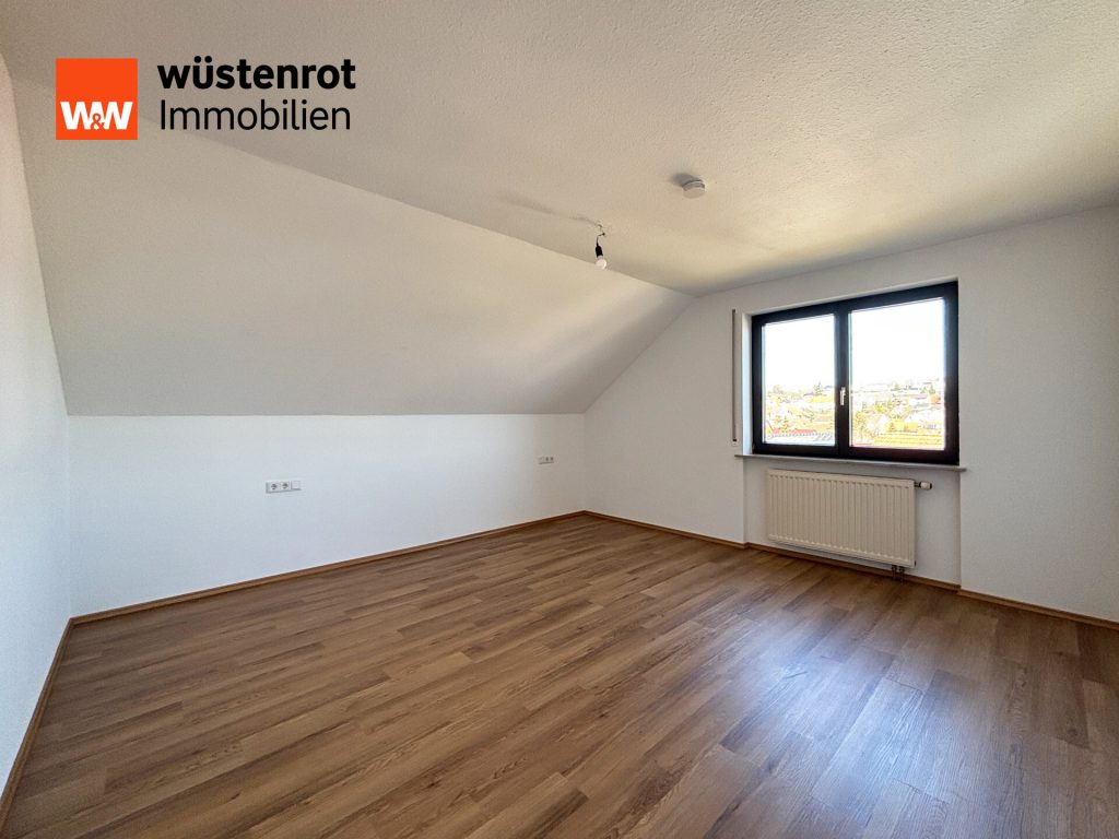 Immobilienangebot - Emmingen-Liptingen / Emmingen - Alle - Heimkommen & Durchatmen. 5 Zimmer auf 115 m². Familienidylle mit großem Garten, Keller und Garage.