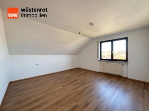 Immobilienangebot - Emmingen-Liptingen / Emmingen - Alle - Heimkommen & Durchatmen. 5 Zimmer auf 115 m². Familienidylle mit großem Garten, Keller und Garage.