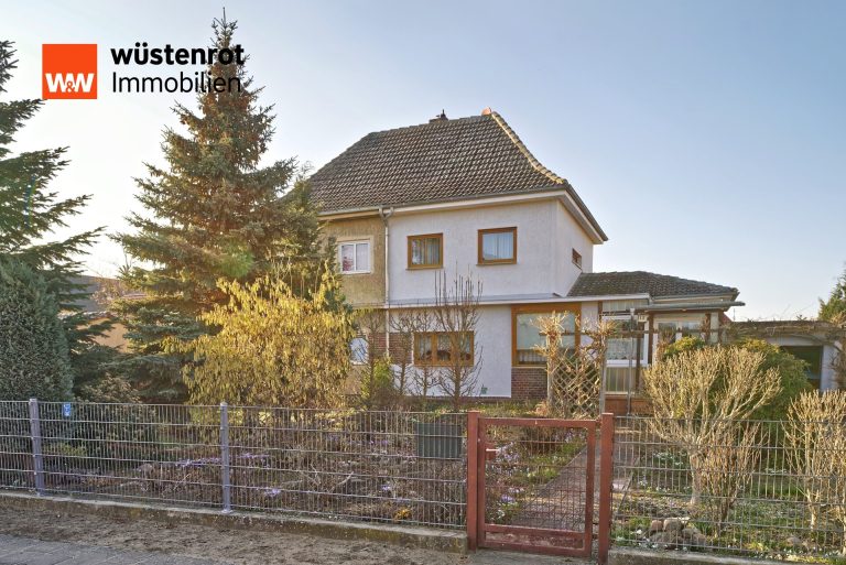 Immobilienangebot - Wriezen - Alle - Charmante Doppelhaushälfte mit Potenzial – Ideal für geschickte Hände