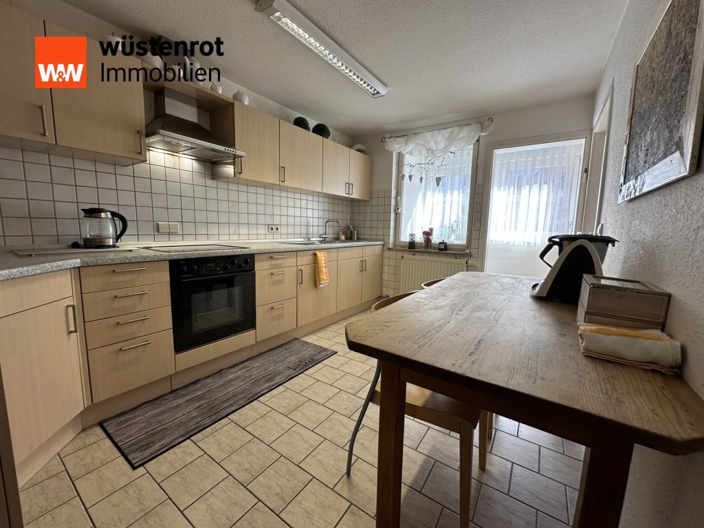 Immobilienangebot - Burladingen / Killer - Alle - Wohnen mit Komfort: Großzügiges Haus mit Garten und viel Stauraum