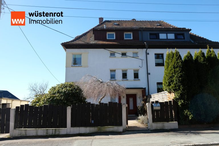 Immobilienangebot - Hohenstein-Ernstthal - Alle - Sehr schöne Doppelhaushälfte – Ideal für eine oder zwei Familien