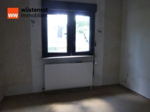 Immobilienangebot - Solingen / Wald - Alle - xxx Kaufpreissenkung xxx-Freistehendes Einfamilienhaus auf großem Grundstück in Solingen-Wald