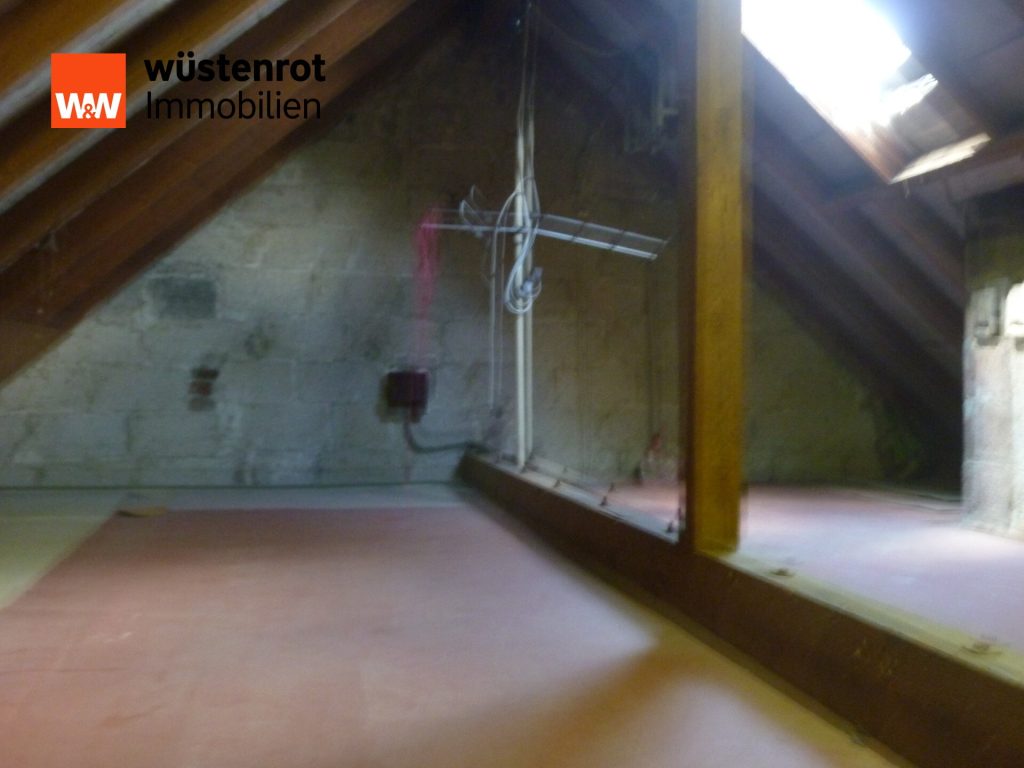 Immobilienangebot - Solingen / Wald - Alle - xxx Kaufpreissenkung xxx-Freistehendes Einfamilienhaus auf großem Grundstück in Solingen-Wald