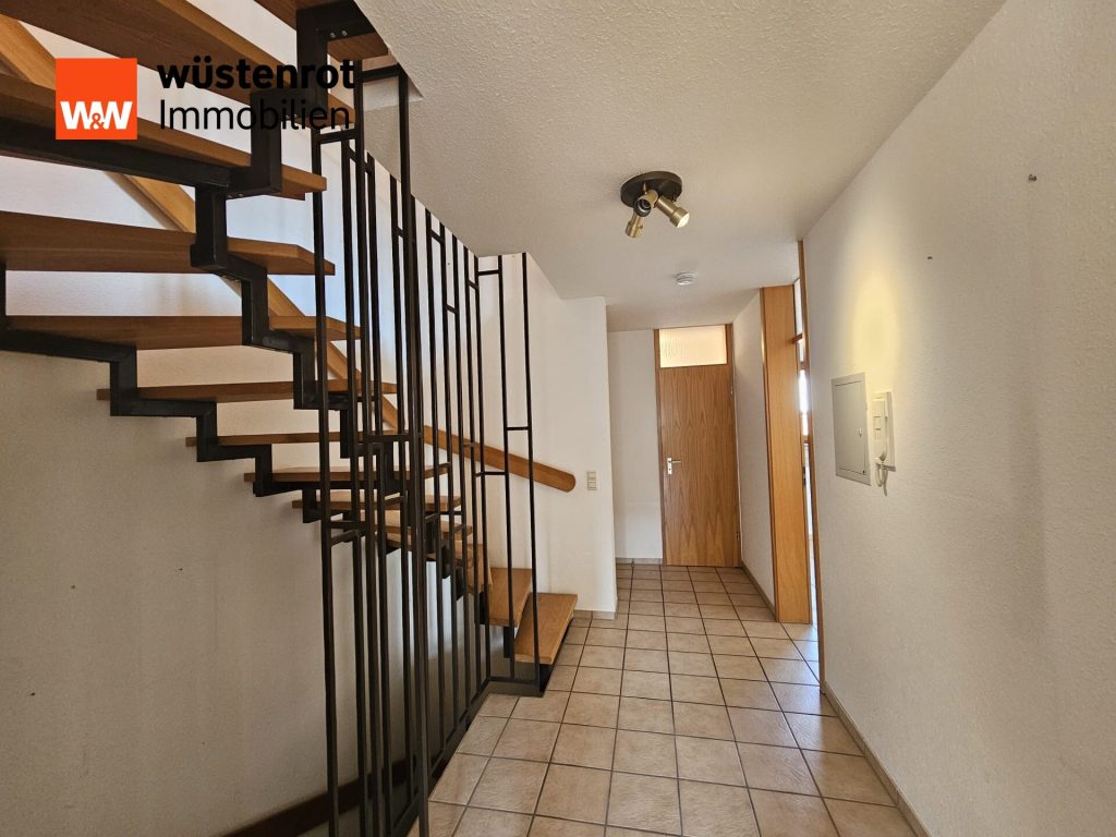 Immobilienangebot - Ebersbach an der Fils - Alle - Kampfansage zu einer Doppelhaushälfte!
"MODERNES WOHNEN IM HAUS-IM-HAUS-SYSTEM"