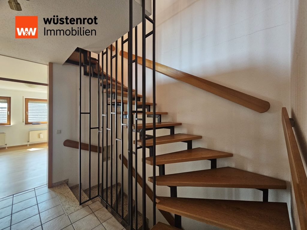 Immobilienangebot - Ebersbach an der Fils - Alle - Kampfansage zu einer Doppelhaushälfte!
"MODERNES WOHNEN IM HAUS-IM-HAUS-SYSTEM"