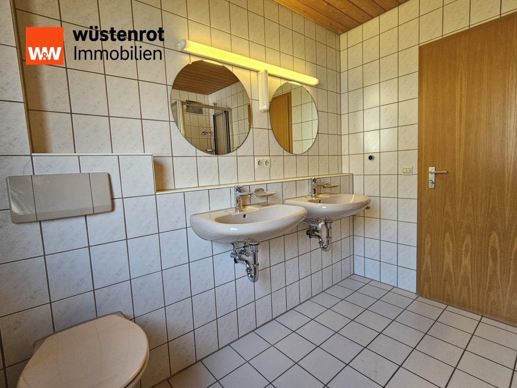 Immobilienangebot - Ebersbach an der Fils - Alle - Kampfansage zu einer Doppelhaushälfte!
"MODERNES WOHNEN IM HAUS-IM-HAUS-SYSTEM"