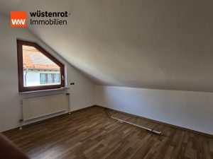 Immobilienangebot - Ebersbach an der Fils - Alle - Kampfansage zu einer Doppelhaushälfte!
"MODERNES WOHNEN IM HAUS-IM-HAUS-SYSTEM"
