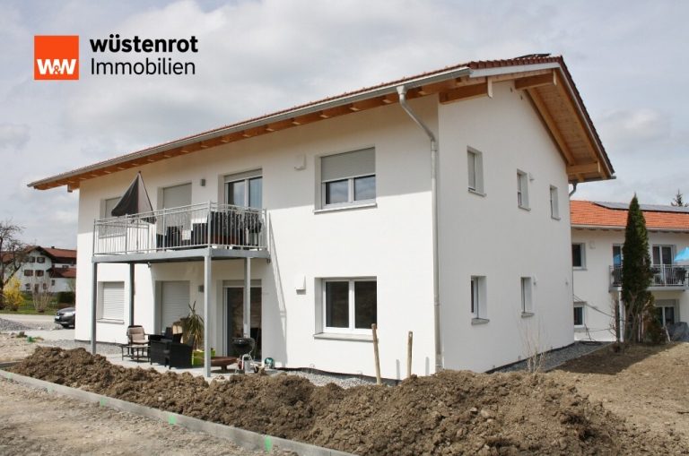Immobilienangebot - Rückholz / Holz - Alle - 2 - Familienhaus in Niedrigenergiebauweise KfW 40 plus als Kapitalanlage