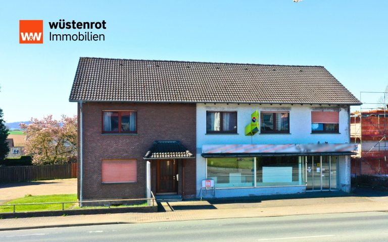 Immobilienangebot - Blomberg / Istrup - Alle - vielseitige Nutzungsmöglichkeiten - Wohn- und Geschäftshaus mit ehemaliger Bäckerei in Blomberg