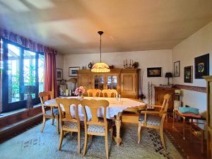 Immobilienangebot - Blomberg / Istrup - Alle - vielseitige Nutzungsmöglichkeiten - Wohn- und Geschäftshaus mit ehemaliger Bäckerei in Blomberg