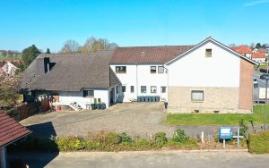Immobilienangebot - Blomberg / Istrup - Alle - vielseitige Nutzungsmöglichkeiten - Wohn- und Geschäftshaus mit ehemaliger Bäckerei in Blomberg