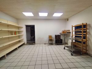 Immobilienangebot - Blomberg / Istrup - Alle - vielseitige Nutzungsmöglichkeiten - Wohn- und Geschäftshaus mit ehemaliger Bäckerei in Blomberg