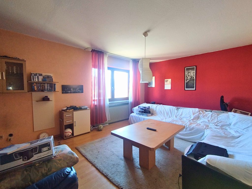 Immobilienangebot - Blomberg / Istrup - Alle - vielseitige Nutzungsmöglichkeiten - Wohn- und Geschäftshaus mit ehemaliger Bäckerei in Blomberg