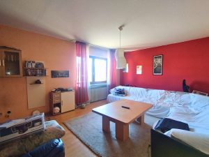 Immobilienangebot - Blomberg / Istrup - Alle - vielseitige Nutzungsmöglichkeiten - Wohn- und Geschäftshaus mit ehemaliger Bäckerei in Blomberg