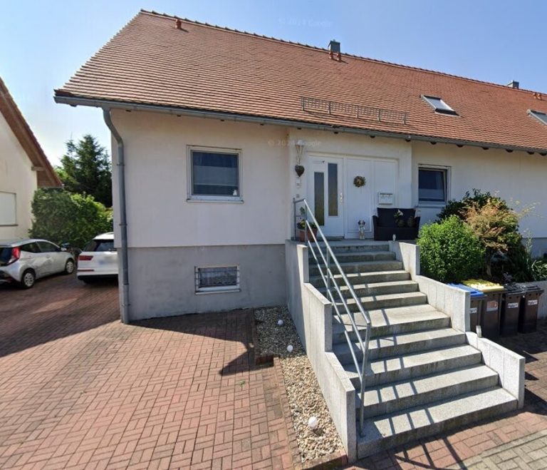 Immobilienangebot - Hainichen - Alle - Schöne Doppelhaushälfte in Hainichen (2 Wohnungen)