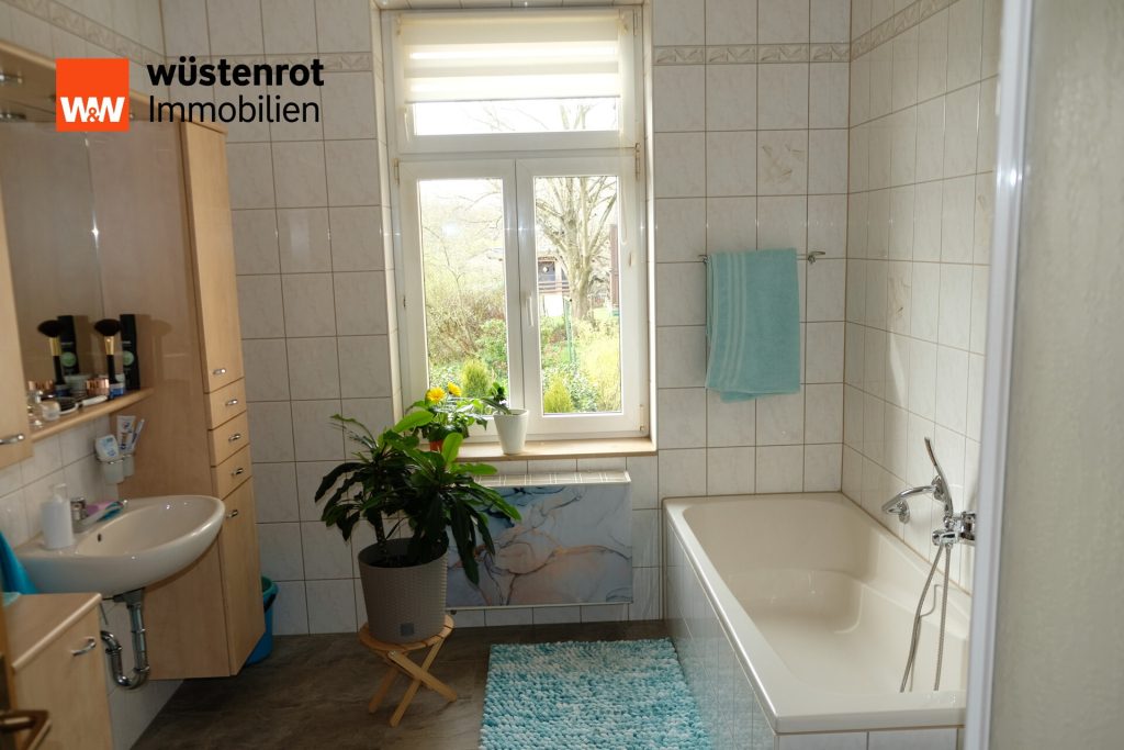 Immobilienangebot - Mittweida - Alle - Traumhafte Doppelhaushälfte mit Weitblick – kernsaniertes Schmuckstück in ruhiger Lage von Mittweida