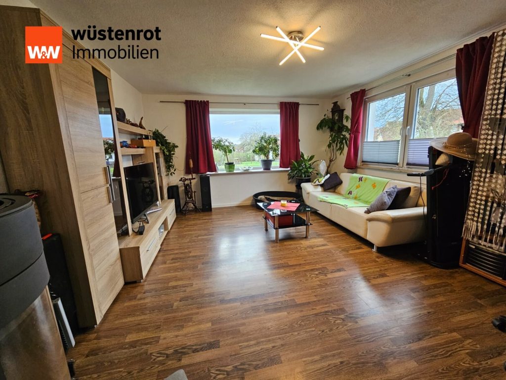 Immobilienangebot - Wellendingen - Alle - Halten Sie Ihre Pferde direkt an Ihrem wundervollen neuen Domizil in bester Lage von Wellendingen.