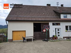 Immobilienangebot - Wellendingen - Alle - Halten Sie Ihre Pferde direkt an Ihrem wundervollen neuen Domizil in bester Lage von Wellendingen.