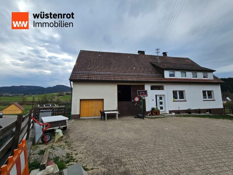 Immobilienangebot - Wellendingen - Alle - Halten Sie Ihre Pferde direkt an Ihrem wundervollen neuen Domizil in bester Lage von Wellendingen.