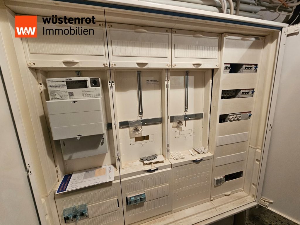 Immobilienangebot - Wellendingen - Alle - Halten Sie Ihre Pferde direkt an Ihrem wundervollen neuen Domizil in bester Lage von Wellendingen.