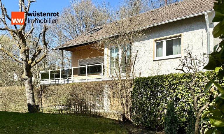 Immobilienangebot - Betzdorf - Alle - Wohnhaus mit Garten zum Flußufer.