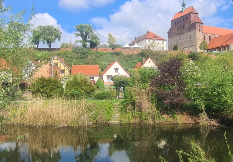 Immobilienangebot - Havelberg - Alle - Wassersportfans aufgepasst! 127m² großes Raumwunder mit 5 Zimmern! Tür auf. Rein. Zuhause sein!