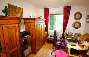Immobilienangebot - Köln - Alle - Gepflegter Flachdach-Bungalow auf traumhaftem Sonnengrundstück in begehrter Lage von Köln Lindweiler