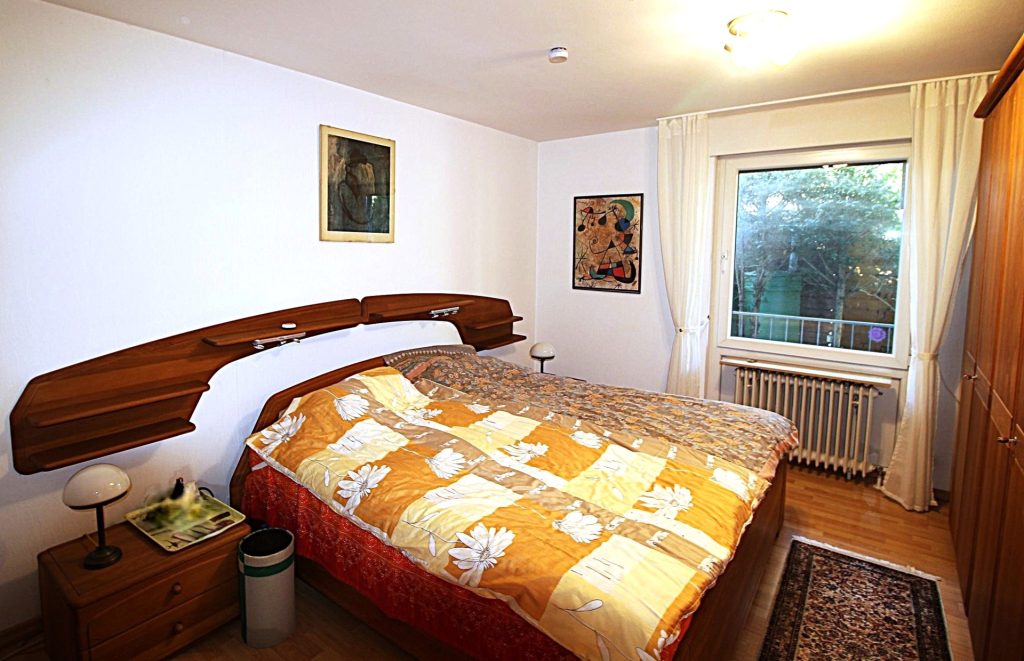 Immobilienangebot - Köln - Alle - Gepflegter Flachdach-Bungalow auf traumhaftem Sonnengrundstück in begehrter Lage von Köln Lindweiler