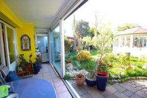 Immobilienangebot - Köln - Alle - Gepflegter Flachdach-Bungalow auf traumhaftem Sonnengrundstück in begehrter Lage von Köln Lindweiler