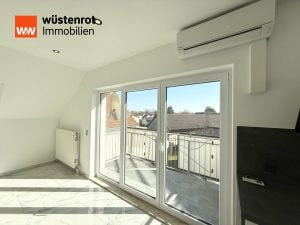 Immobilienangebot - Straubing - Alle - Penthouse-Feeling! Stylische 2,5-Zimmer-Wohnung mit Balkon, Dachterrasse & 2 Duplex-Stellplätzen