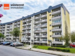 Immobilienangebot - Neubrandenburg - Alle - MIT BALKON UND KELLERRAUM: RENOVIERTE UND HELLE DREI-RAUM-WOHNUNG