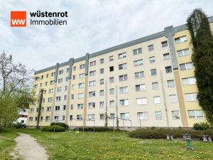 Immobilienangebot - Neubrandenburg - Alle - MIT BALKON UND KELLERRAUM: RENOVIERTE UND HELLE DREI-RAUM-WOHNUNG